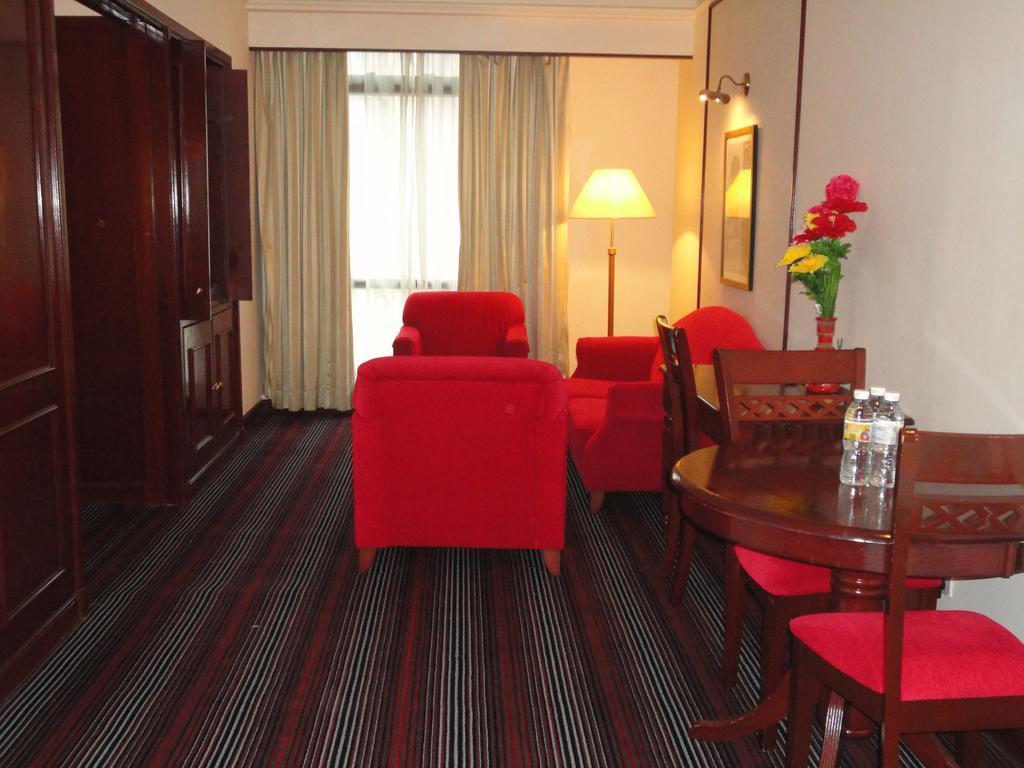 Kl Service Suites At Times Square Kl 쿠알라룸푸르 외부 사진