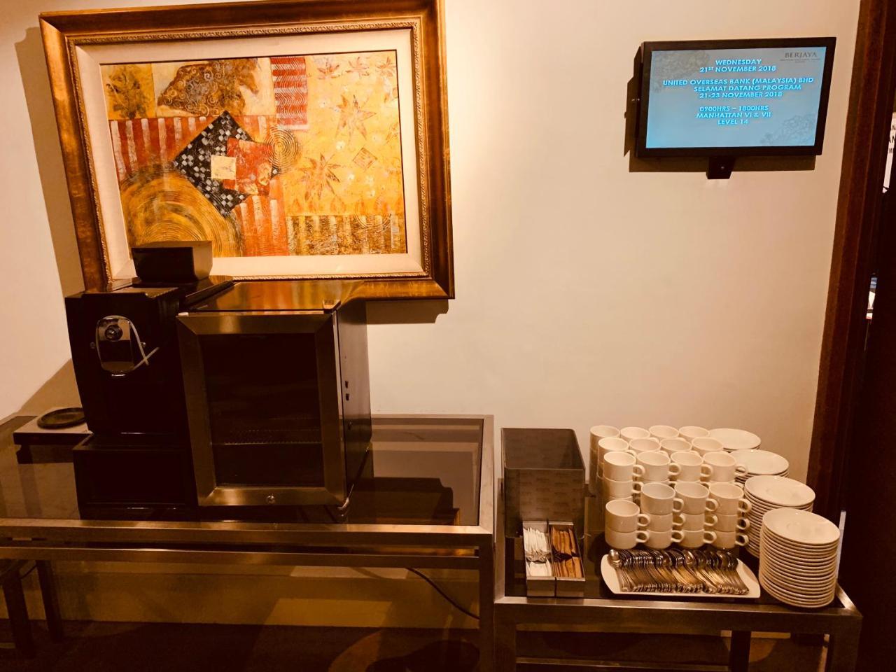 Kl Service Suites At Times Square Kl 쿠알라룸푸르 외부 사진